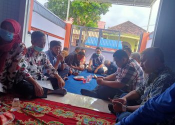 Sekitar 400 Anggota Koperasi Guru Kabupaten Mojokerto ” Budi Artha” Mengundurkan Diri