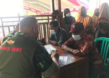 TMMD 113 Kodim 0811 Tuban Beri Pengobatan Gratis Kepada Masyarakat