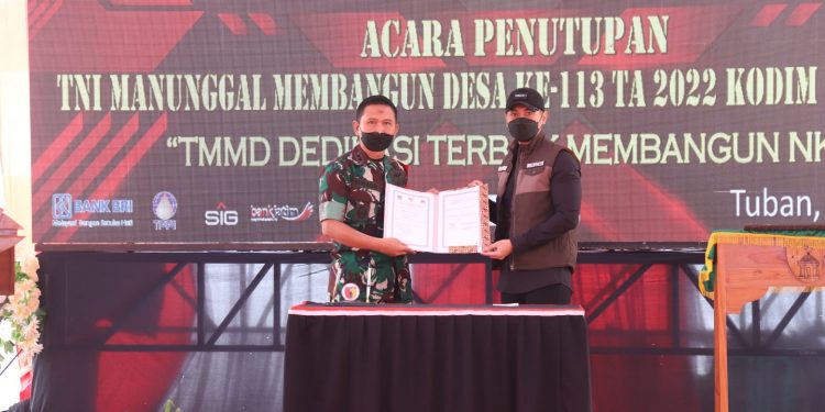 TMMD Ke-113 Resmi Ditutup, Mas Lindra : Ini Wujud Kolaborasi Pemkab Tuban Dengan TNI Guna Tingkatkan Ekonomi Masyarakat