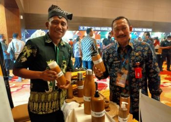 Kerajinan Limbah Kayu Karya BUM Desa Margo Sasono Karyo Mulyo Ikuti Misi Dagang Pemprov Jatim di Bangka Belitung