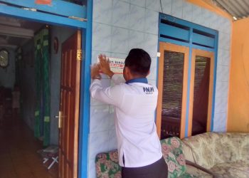 pekerja PT PNM unit baureno,bojonegoro. menuai protes dari LPKSM pagerwesi bojonegoro