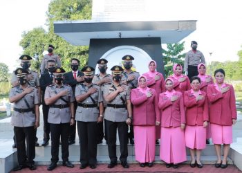 Mendekati Peringatan Hari Bhayangkara Ke -76, Polres Kediri Ziarah ke TMP