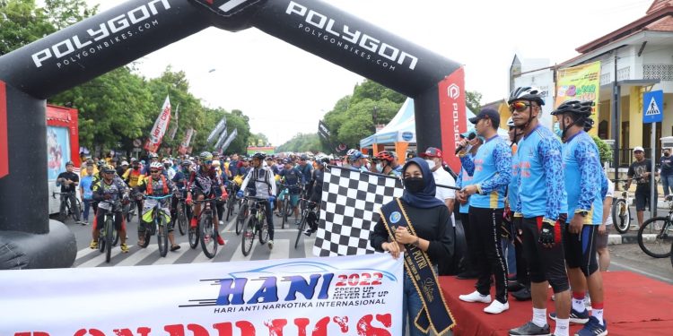 BNNK Tuban Gelar Gowes Fun Bike War On Drugs Memperingati HANI Tahun 2022
