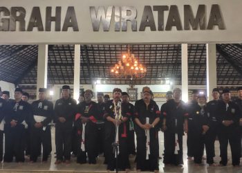 Perwapus Jawa Timur Serahkan Tanah dan Air dari Wilayah NTB,NTT dan BALI  Langsung ke Padepokan Agung