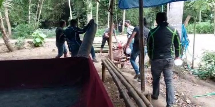 Arena Judi Sabung Ayam di Bandung Tulungagung Digerebek Polisi , Pelaku Judi Kocar Kacir