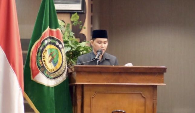 Gus Barra Sampaikan KUA dan PPAS APBD TA 2023 Pada Rapat Paripurna DPRD