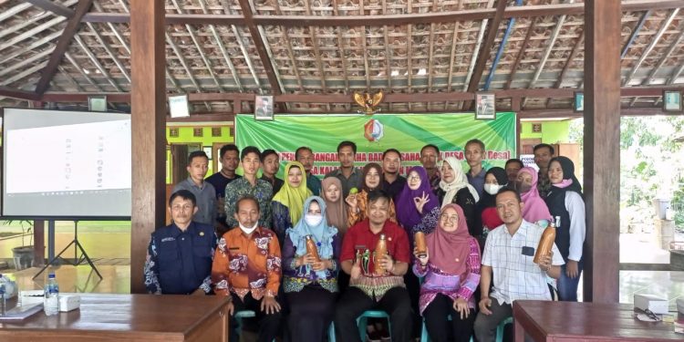 Pembukaan Pelatihan Pengembangan Usaha BUMDes Kalangan – Margomulyo, Oleh Kadis PMD Bojonegoro