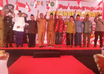 Pemkab Bojonegoro Bagikan 10 Juta Bendera Merah Putih