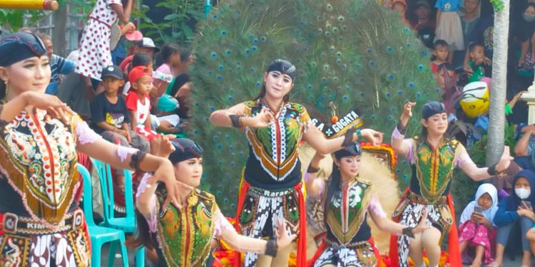 Menyambut Bulan Muharram, Warga Lembeyan Kulon Gelar Doa Bersama Dan Kesenian Reog