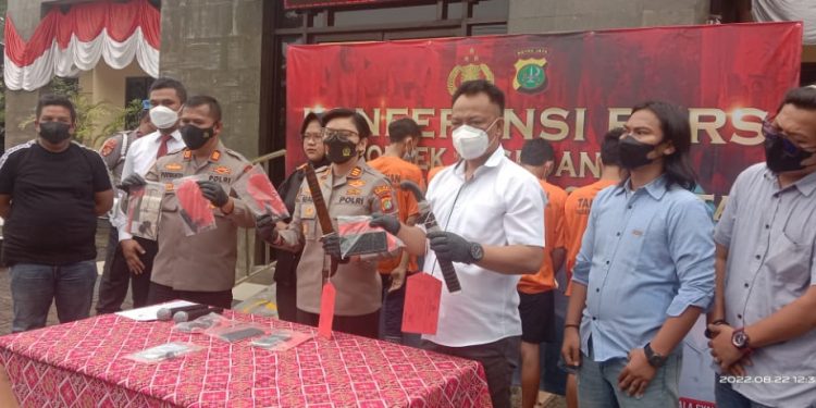 Polsek Pagedangan Polres Tangerang Selatan bekuk 4 pelaku Curanmor