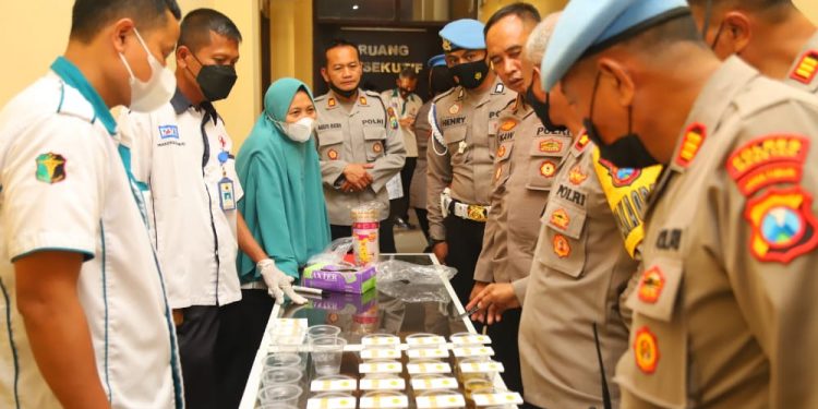 Polres Magetan Gelar Tes Urine Dadakan Terhadap Anggota