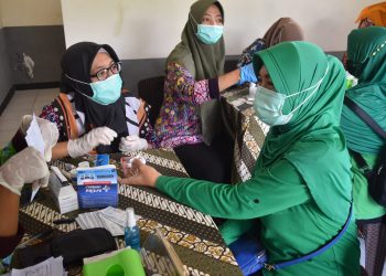 Deteksi Dini Penyakit, Persit Kodim 0811 Tuban Gelar Posbindu