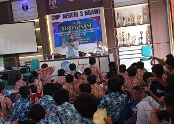 Polres Ngawi Ajarkan Generasi Muda Cara Cerdas Bermedia Sosial