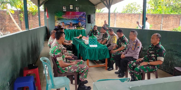 Sinergitas Polsek Widang Polres Tuban di HUT TNI Ke – 77