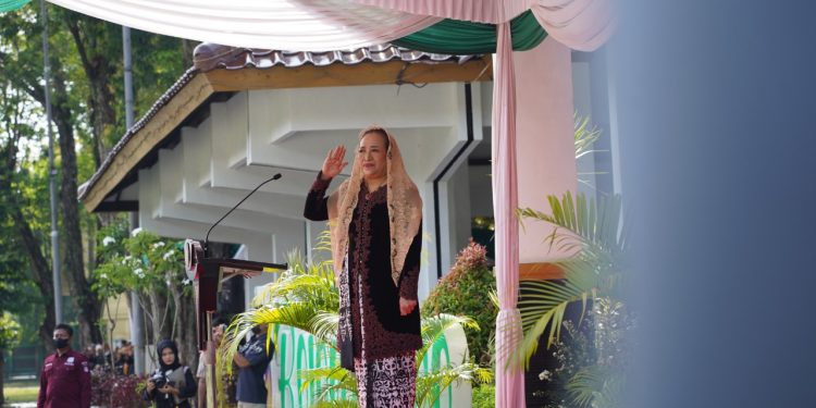 Pimpin Upacara HJB Ke-345, Bupati Anna: Bojonegoro Melampaui Daerah Lain 