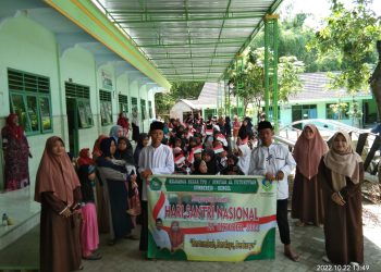 Hari Santri Nasional  TPQ /Diniyyah Al Futtuhiyah  Desa sumberjo Rengel Tuban Gelar Pawai Ta’aruf