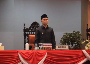 Wakil Bupati Mojokerto Hadiri Rapat Paripurna PPT Raperda APBD 2023