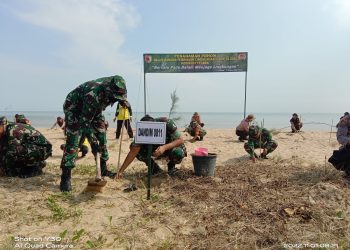 Ciptakan Kesejukan Laut, Dandim 0811 Tuban Dan Forkopimca Bersama SWK Serta Elemen Masyarakat Tanam Cemara Di Desa Margosuko Kecamatan Bancar ﻿