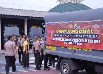 Jajaran Polres Kediri Kirim Bansos Logistik Korban Gempa Cianjur
