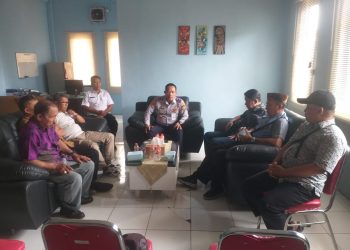 LSM Bertemu DPRKP2  Mojokerto Bahas Isu Jamban Sehat