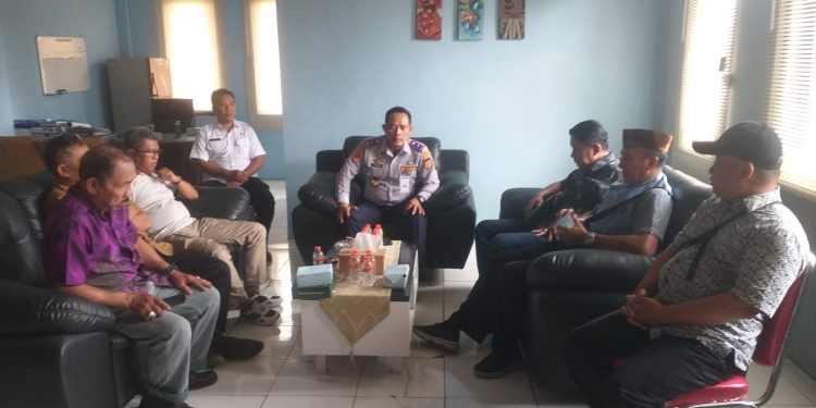 LSM Bertemu DPRKP2 Mojokerto Bahas Isu Jamban Sehat