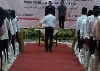 Lantik 304 PKD se-Kabupaten Mojokerto, Bupati Ikfina: Jaga Integritas, Independensi, dan Netralitas