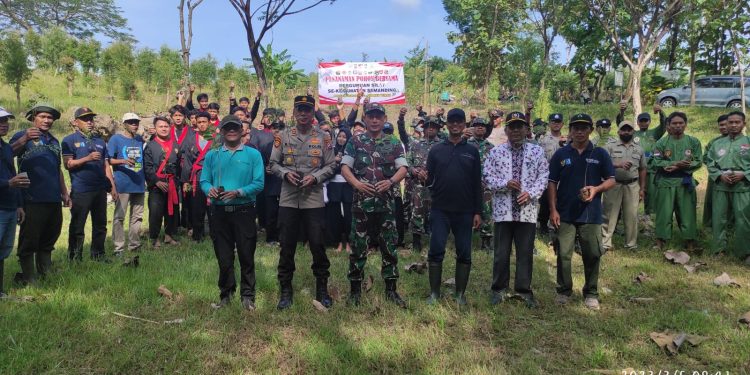 Tanam Pohon Bersama, Perhutani KPH Tuban Dengan Perguruan Silat Se-kecamatan Semanding
