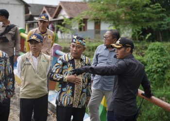 2 JEMBATAN DI WANGLU WETAN SENORI TUBAN DIBANGUN TAHUN INI