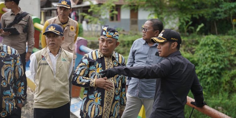 2 JEMBATAN DI WANGLU WETAN SENORI TUBAN DIBANGUN TAHUN INI