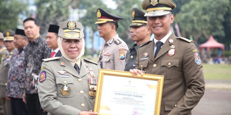 Penghargaan Sijalinmajataru Diterima Oleh Pemkab Tuban