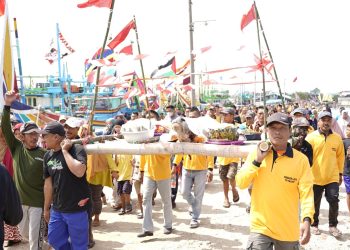 Sedekah Laut di TPI Palang Menjadi Ajang Promosi Potensi Laut Kabupaten Tuban
