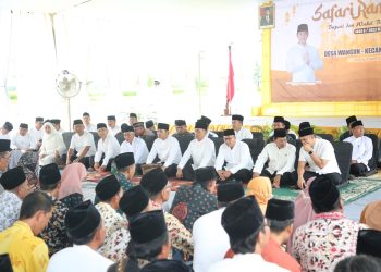 Momen Safari Ramadhan Hari Pertama Mas Lindra Klaim Bahwa Keberhasilan Pertumbuhan Ekonomi Tuban Wujud Kolaborasi dan Sinergi Semua Pihak