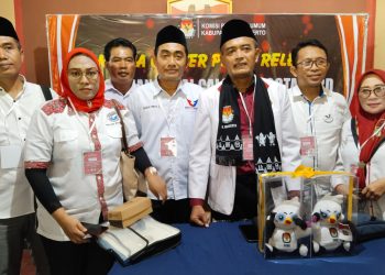 Daftarkan Bacalegnya Partai Perindo, Targetkan 16 Kursi