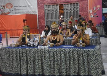 Berkostum Wayang Orang, Partai Kebangkitan Nasional Daftarkan Bacalegnya