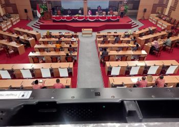 Bupati Ikfina Hadiri Rapat Paripurna DPRD Kabupaten Mojokerto Terkait LPJ APBD TA 2022