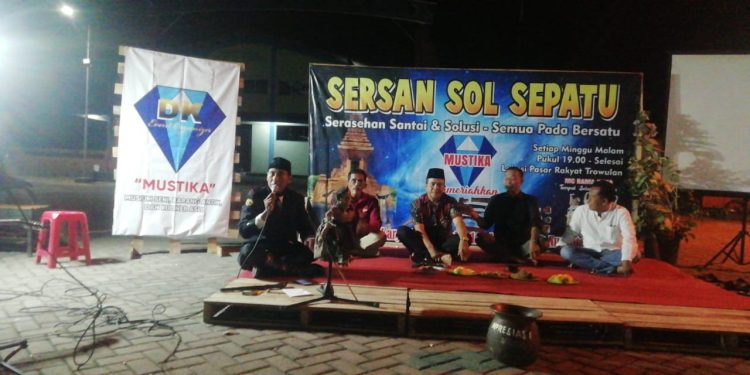 SERSAN SOL SEPATU Wujud Upaya Bangkitkan Pasar Tradisional Trowulan