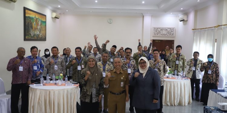 Semua Kepala Dinas Mengikuti Pelatihan Mastering Leadership Communication
