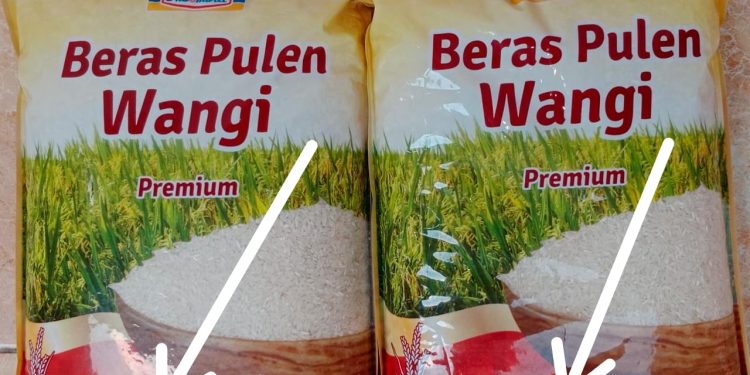Diduga Langgar Aturan, Indomart Tempel Plastik Kemasan