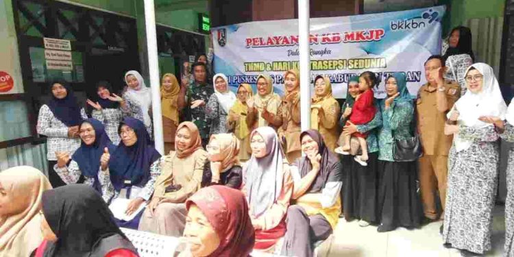 Cegah Stunting, TMMD Ke-118 Kodim 0811 Tuban Gelar KB KES MKJP