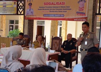 GEMPUR ROKOK ILEGAL, SATPOL PP DAN DAMKAR KABUPATEN TUBAN SOSIALISASIKAN PERUNDANG-UNDANGAN BIDANG CUKAI  DAN MELAKSANAKAN OPERASI GABUNGAN DI 20 KECAMATAN