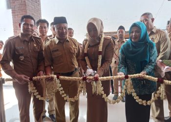 Gedung Balai Desa Klinterejo Bermotif Ciri Khas Mojopahitan