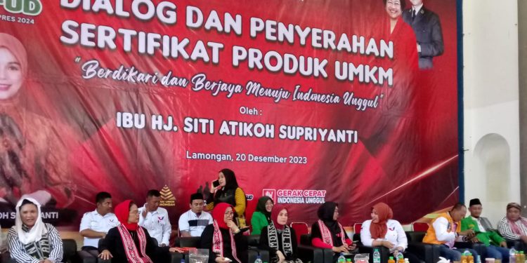 Calon Ibu Negara Menyatu Dengan Ratusan Pelaku UMKM Lamongan