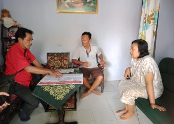 Caleg DPRD Kabupaten Mojokerto Dari PDIP Dwijo Kretarto S.E, M.M Dor to door Ke Warga