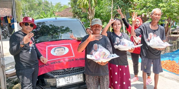 Relawan Projo Ganjar Tuban Kunjungi Warga Terdampak Banjir