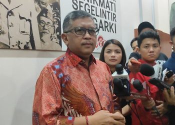 Canda Hasto Merespons Rencana Pertemuan Jokowi-Megawati: Tunggu Kereta Cepat lewat Teuku Umar