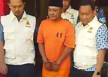 Korupsi  Anggaran APBDes, Kades Sampang Agung Di Tangkap Paksa