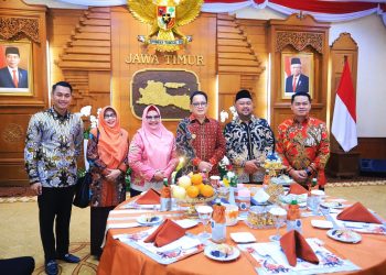 MAS LINDRA DAN FORKOPIMDA TUBAN IKUTI HALAL BIHALAL BERSAMA PJ. GUBERNUR JATIM