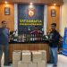 Ratusan Botol Miras dari Berbagai Merk Dan Seorang Pemuda Diamankan Polres Jombang