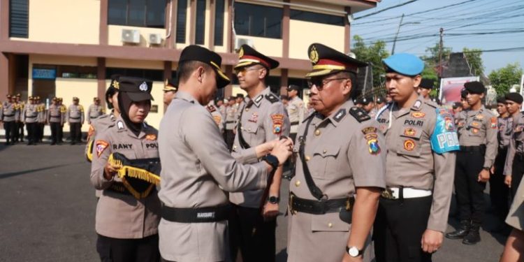 Kapolres Bojonegoro Pimpin Sertijab PJU dan Kapolsek