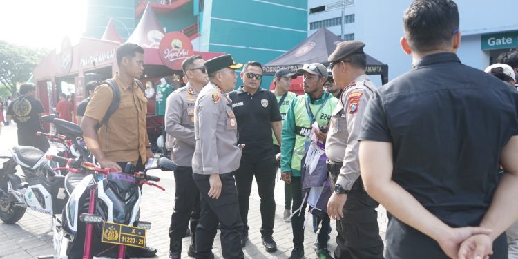 Polda Jatim Lakukan Penyekatan Suporter Persib Tindaklanjuti Keputusan PSSI